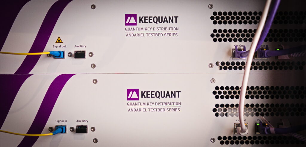 KEEQuants aktuelle QKD-Systemgeneration wird als Plattform für chipbasierte QKD genutzt